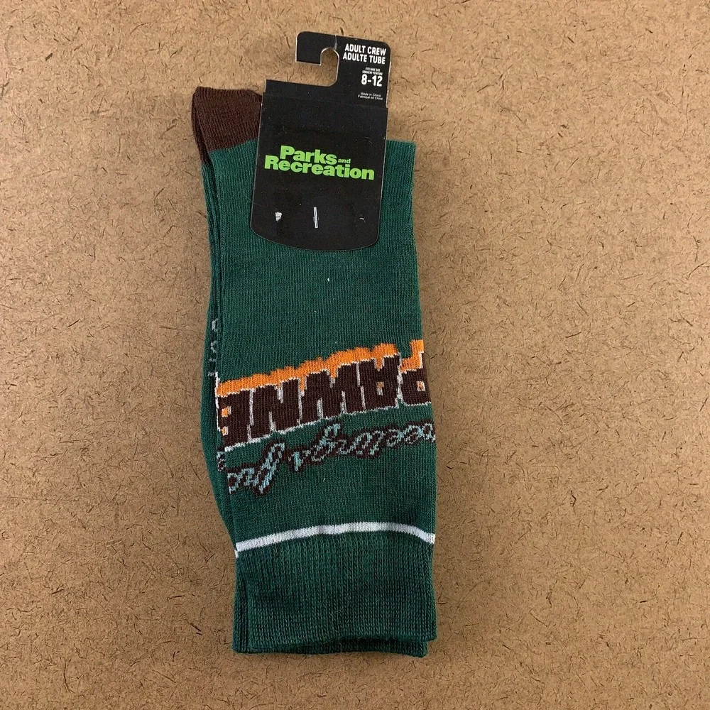 Parks and Recreation Adult Size 8-12 Greetings From Pawnee Green Crew Socks NWT